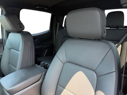 Used 2026 Chevrolet Colorado Trail Boss AWD/4WD image 18