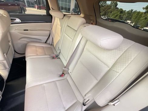 Used 2021 Jeep Grand Cherokee Laredo AWD/4WD image 18