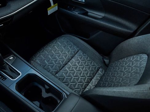 New 2026 Nissan Kicks SV w/ SV Premium Package image 24