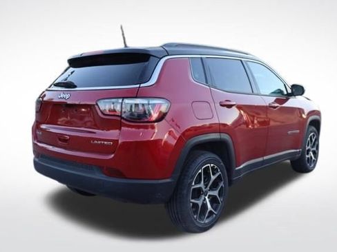 Used 2025 Jeep Compass Limited AWD/4WD image 11