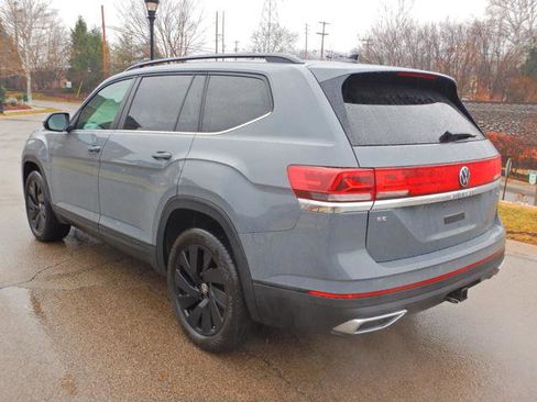 Used 2025 Volkswagen Atlas SE image 6