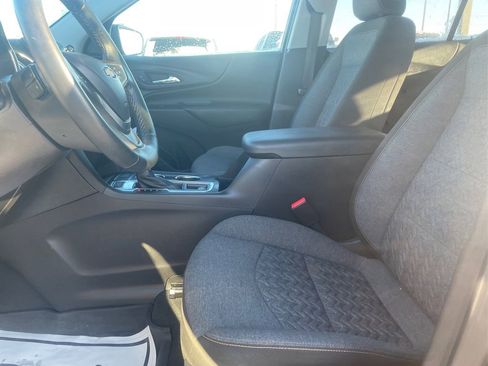 Used 2023 Chevrolet Equinox LT image 19