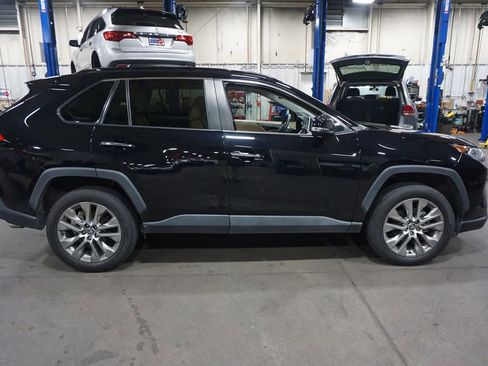 Used 2021 Toyota RAV4 Limited w/ Limited Grade Weather Package FWD image 22