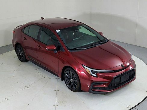 Used 2024 Toyota Corolla SE image 13