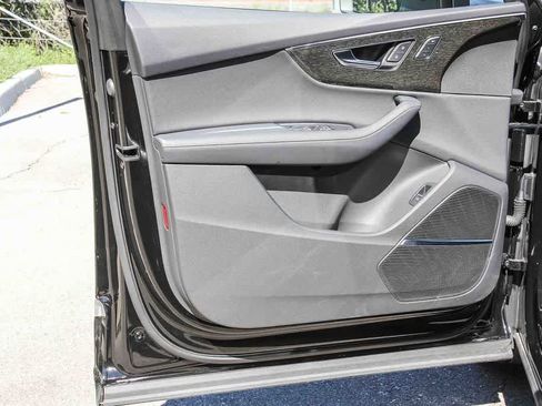 Used 2026 Audi Q7 Premium Plus w/ Premium Plus Package image 22