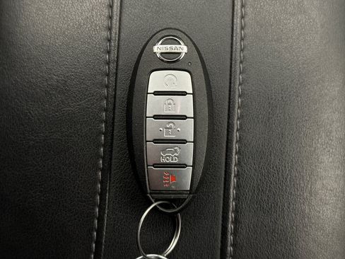Used 2020 Nissan Rogue SL w/ Premium Package AWD/4WD image 10
