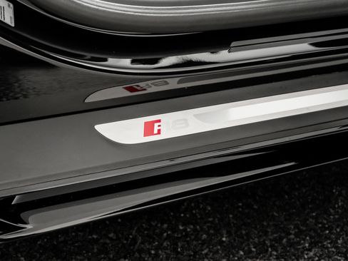 Used 2023 Audi R8 V10 performance image 34