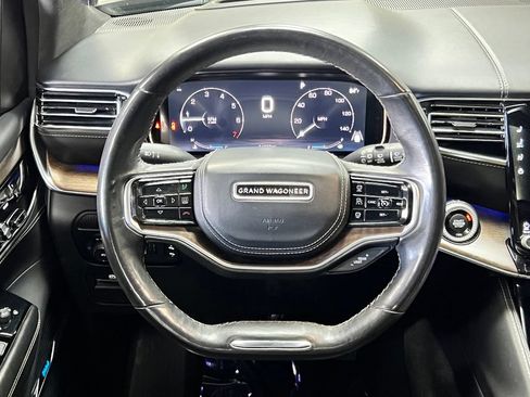 Used 2023 Jeep Grand Wagoneer Series II AWD/4WD image 30