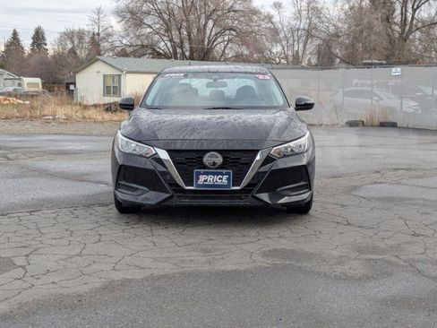 Used 2022 Nissan Sentra SV image 2