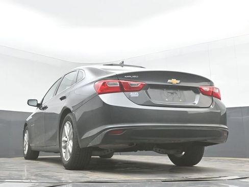 Used 2018 Chevrolet Malibu LT FWD image 33