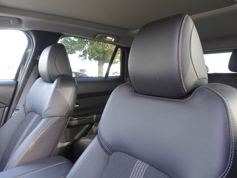 Certified 2025 MAZDA CX-50 AWD 2.5 S w/ Premium Package image 10