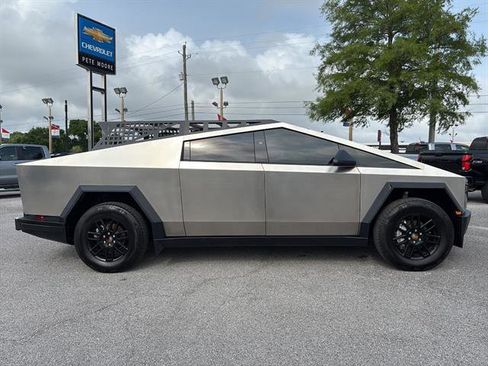 Used 2025 Tesla Cybertruck Cyberbeast AWD/4WD image 6