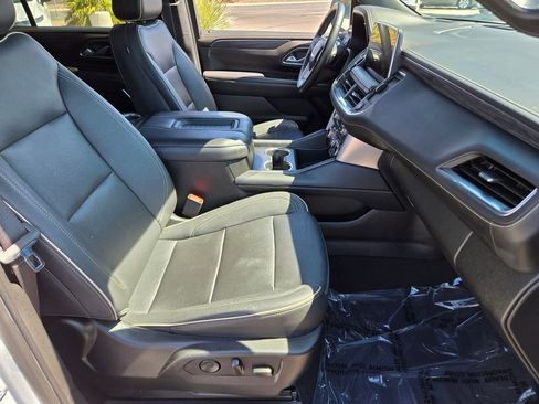 Used 2023 GMC Yukon SLT image 21
