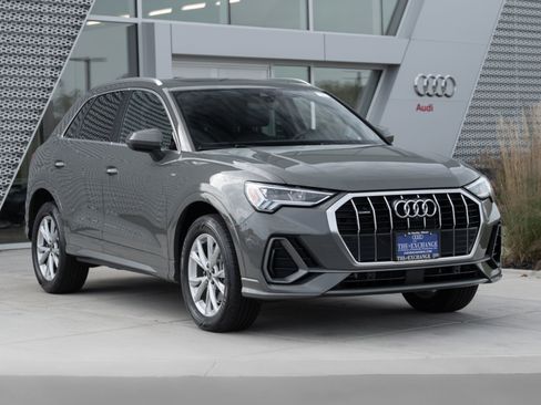 Certified 2022 Audi Q3 2.0T Premium Plus image 2