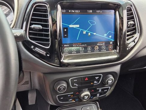 Used 2018 Jeep Compass Limited w/ Navigation Group AWD/4WD image 20