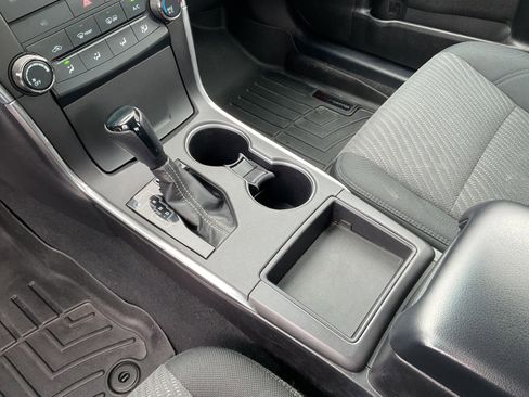 Used 2017 Toyota Camry LE image 28