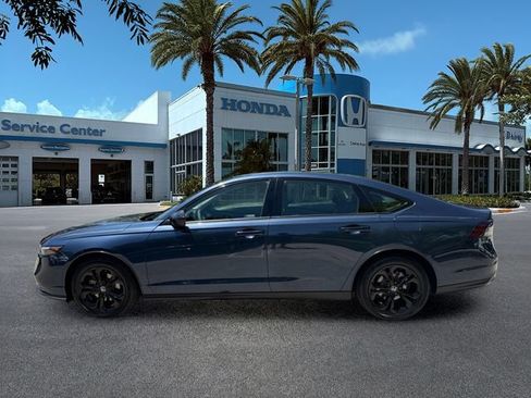 Used 2025 Honda Accord SE image 5