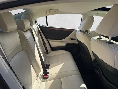 Used 2024 Lexus ES 300h ES 300h image 22
