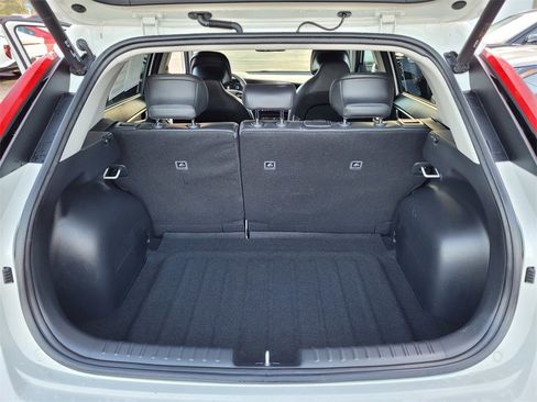 Used 2023 Kia Niro SX image 24