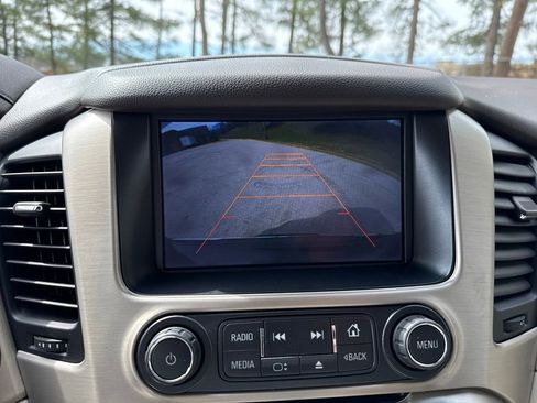 Used 2015 GMC Yukon XL Denali w/ Touring Package image 17