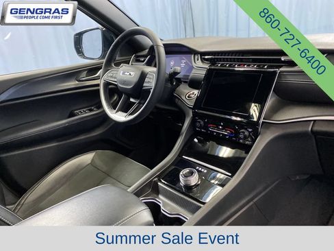 Certified 2025 Jeep Grand Cherokee L Altitude AWD/4WD image 49