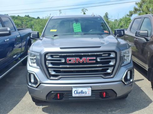Used 2019 GMC Sierra 1500 AT4 w/ AT4 Premium Package AWD/4WD image 2