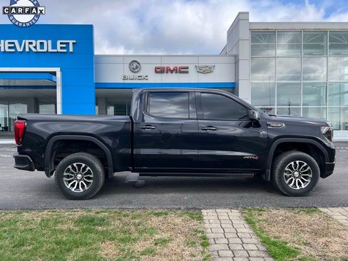 Used 2023 GMC Sierra 1500 AT4 w/ Technology Package image 4