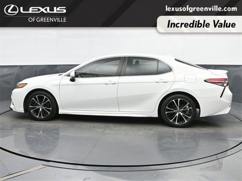 Used 2019 Toyota Camry SE image 5