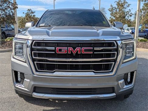 Used 2021 GMC Yukon XL SLT w/ SLT Luxury Plus Package image 9