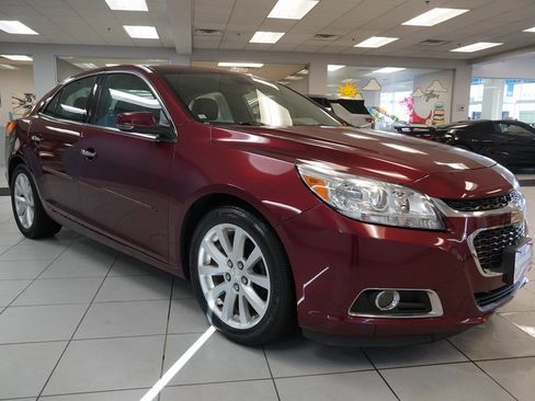 Used 2015 Chevrolet Malibu LT w/ Leather Package image 14