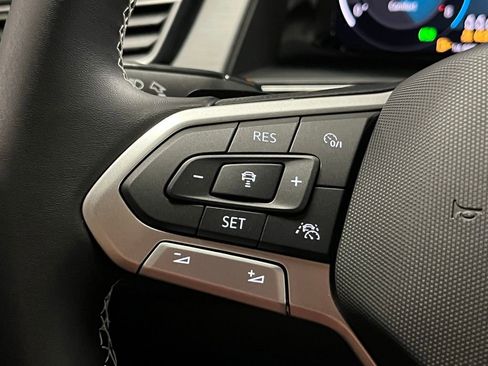 New 2026 Volkswagen Atlas Cross Sport SE image 26