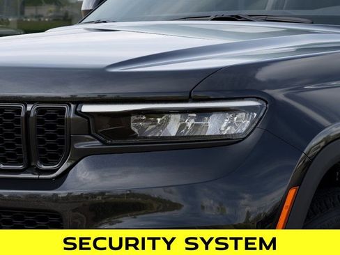 New 2025 Jeep Grand Cherokee L Altitude image 10