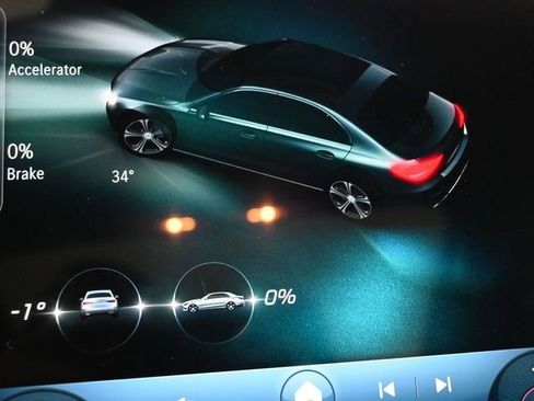 Used 2023 Mercedes-Benz C 300 Sedan image 17