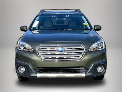 Used 2017 Subaru Outback 2.5i Limited image 4