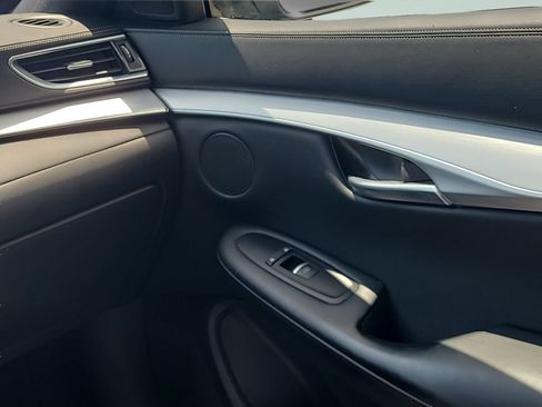 Used 2021 INFINITI QX50 Luxe w/ Appearance Package FWD image 18