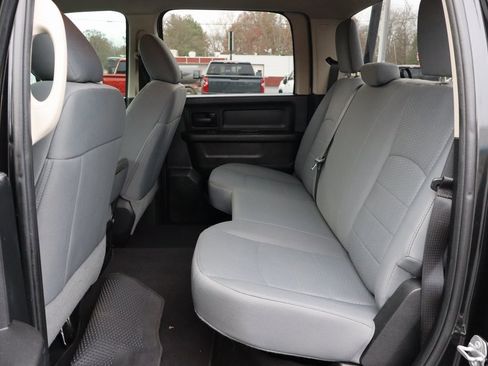 Used 2017 RAM 1500 Express image 17
