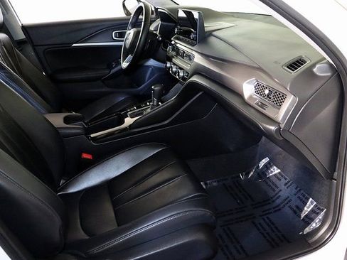 Used 2024 Acura Integra Base image 31