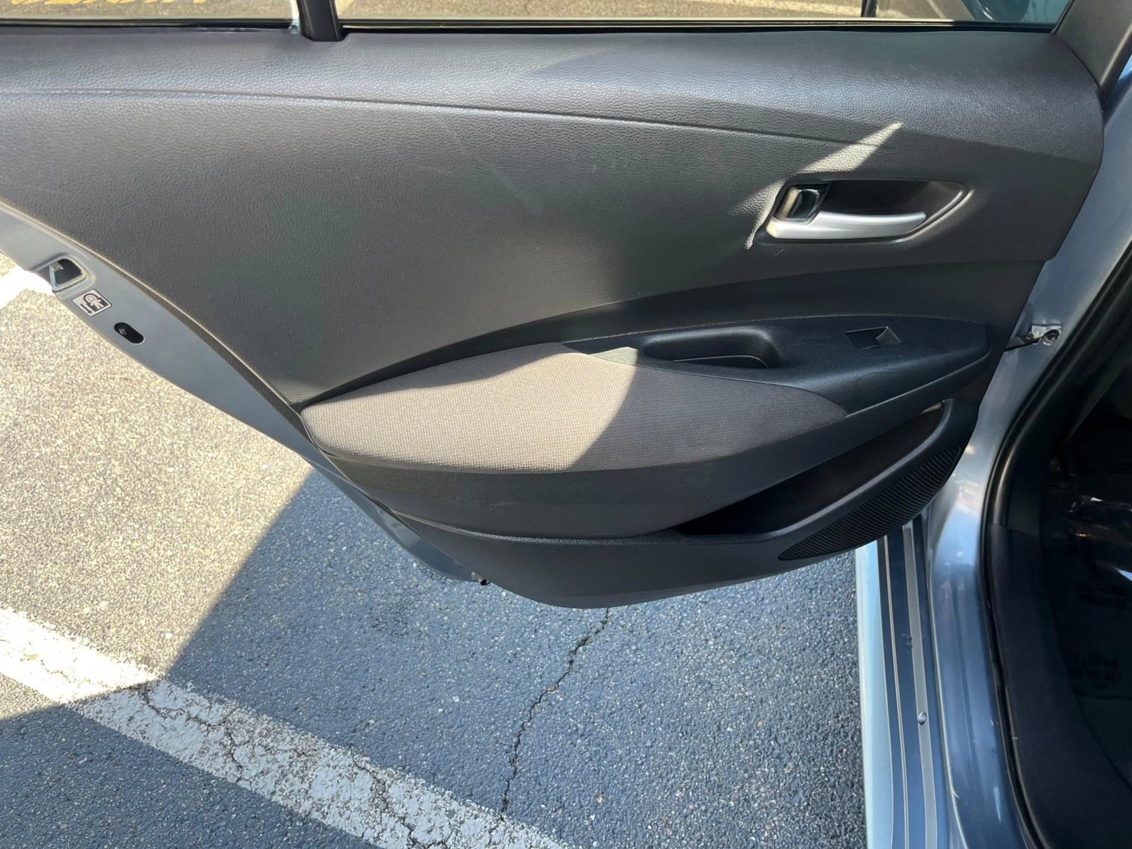 Used 2020 Toyota Corolla LE FWD image 35