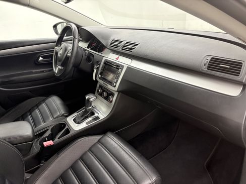 Used 2011 Volkswagen CC Sport FWD image 18