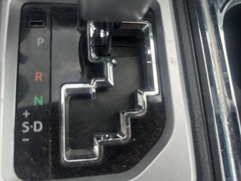 Used 2018 Toyota Tundra SR5 w/ TRD Off Road Package image 11