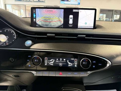 Used 2025 Genesis GV70 2.5T image 15