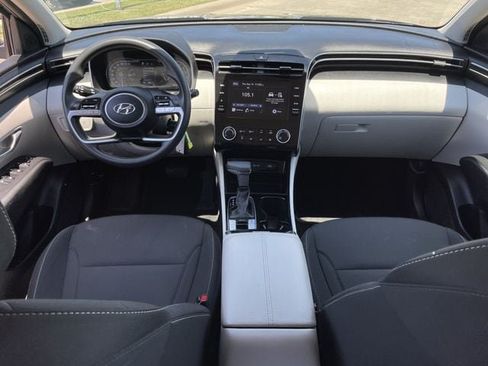Used 2024 Hyundai Tucson SE FWD image 9