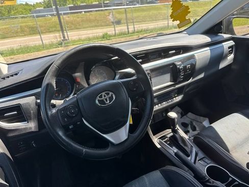 Used 2016 Toyota Corolla S FWD image 11