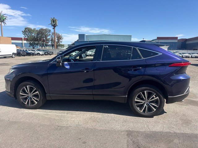 Used 2023 Toyota Venza LE AWD/4WD image 8