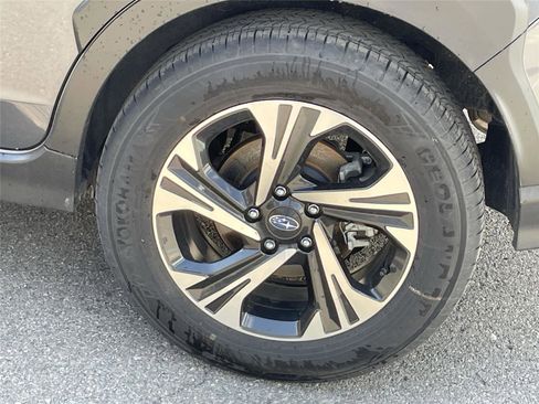 Certified 2025 Subaru Crosstrek 2.0i Premium image 11