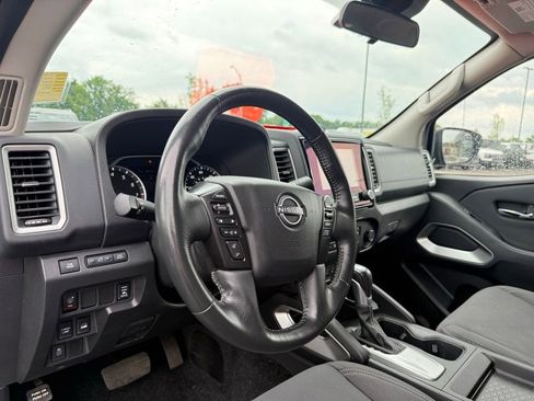 Used 2024 Nissan Frontier SV w/ SV Convenience Package AWD/4WD image 10