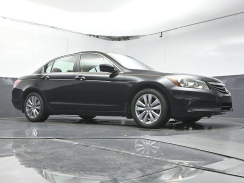 Used 2011 Honda Accord EX-L image 39