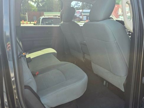 Used 2018 RAM 1500 Express w/ Express Value Package AWD/4WD image 15