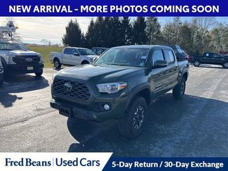 Used 2021 Toyota Tacoma TRD Off-Road video 3