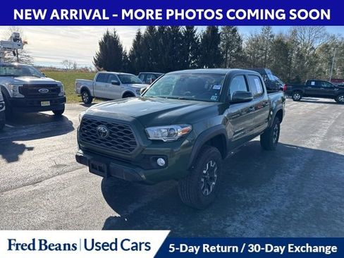 Used 2021 Toyota Tacoma TRD Off-Road image 3